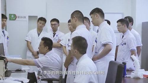 身體被敲斷4次的折疊人出院，打開折疊人生(圖7)